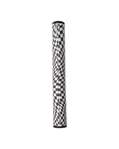 Black and white checkered putter grip featuring a distorted pattern and a graphic face.